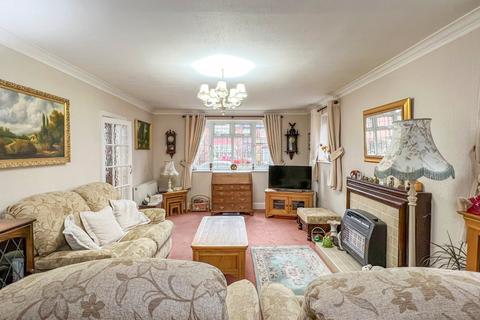 3 bedroom detached house for sale, Westward Ho, Grimsby, DN34