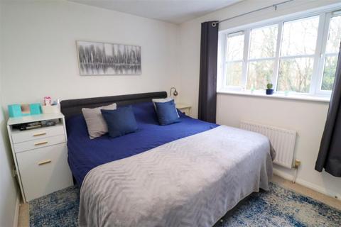 8 Bechin Close, Church Crookham, Fleet, GU52 6DJ