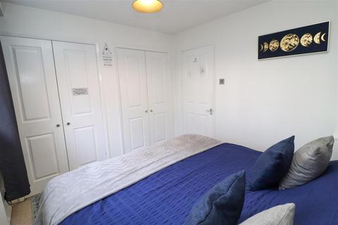8 Bechin Close, Church Crookham, Fleet, GU52 6DJ