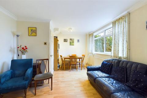 3 bedroom maisonette for sale, Pares Close, Surrey GU21