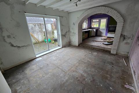 undefined, High Street, Swansea SA8