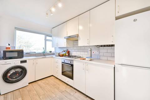 2 bedroom flat to rent, St Davids Close, Wembley Park, Wembley, HA9