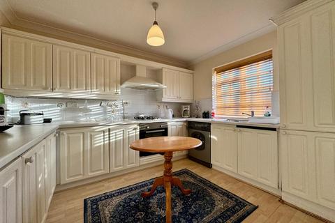 2 bedroom apartment for sale, High Street, Burnham-on-Crouch