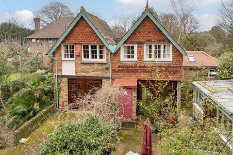 4 bedroom character property for sale, London SW19