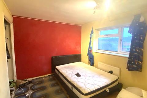 45 Avon Crescent, Brockworth, Gloucester, GL3 4LQ