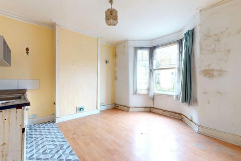 2 bedroom flat for sale, 93 Carson Road, Canning Town, E16 4BD