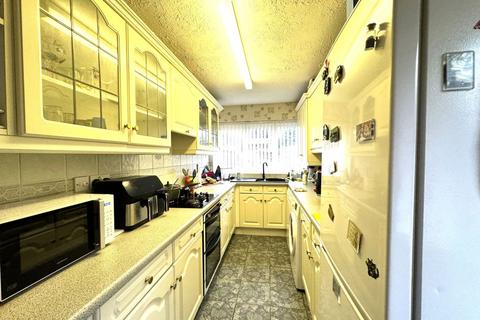 3 bedroom detached house for sale, 183 Cannock Road, Cannock, WS11 5DA