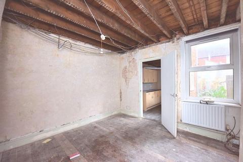 2 bedroom end of terrace house for sale, 55 Victor Road, Colchester, CO1 2LX