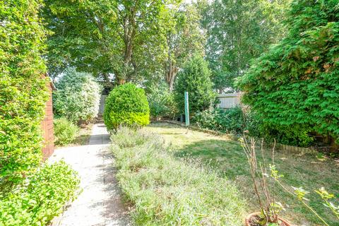 3 bedroom semi-detached house for sale, Lancing Road, Orpington