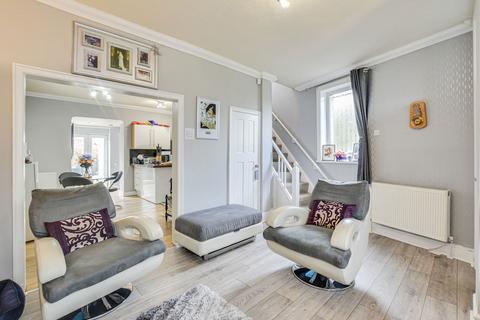 99 Alkincoats Road, Colne, BB8 9QQ