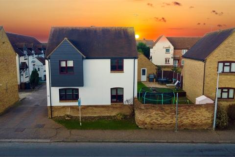 58 Albert Road, South Woodham Ferrers, Chelmsford, CM3 5LS