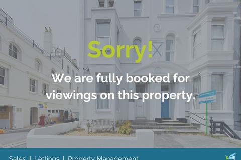 Studio to rent, Holyrood House, Plymouth PL1