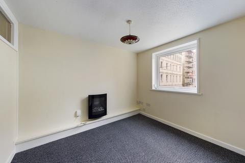 Studio to rent, Holyrood House, Plymouth PL1