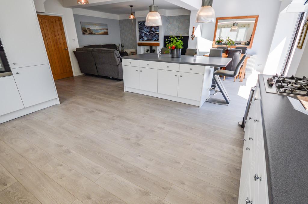 Kitchen-Diner-Lounge