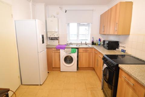 2 bedroom maisonette for sale, Woolwich Church Street, London