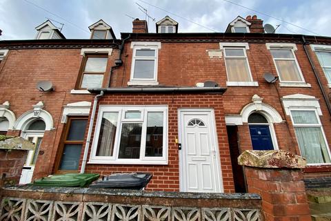 3 bedroom terraced house to rent, Baxter Avenue, Kidderminster