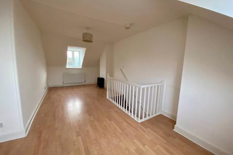 3 bedroom terraced house to rent, Baxter Avenue, Kidderminster