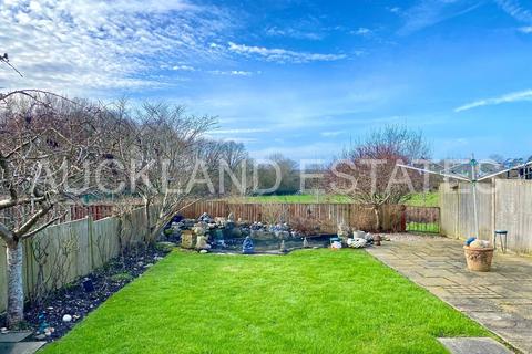 3 bedroom semi-detached bungalow for sale, Oulton Crescent, Potters Bar EN6