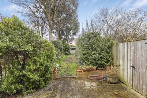 2 bedroom terraced house to rent, Sturton Street, Cambridge CB1