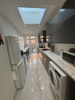undefined, Duncan Grove W3