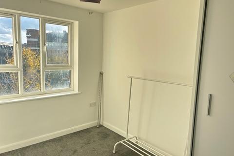 1 bedroom flat to rent, Carisbrooke House, Kingston Upon Thames KT2