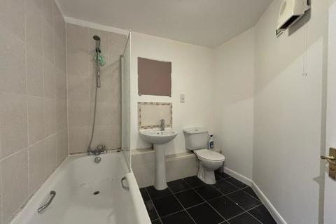 1 bedroom flat to rent, Carisbrooke House, Kingston Upon Thames KT2