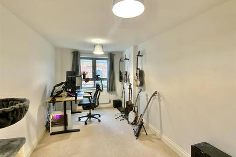 2 bedroom apartment for sale, Lonsdale, Wolverton, Milton Keynes