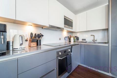 2 bedroom flat to rent, Maine Tower, 9 Harbour Way, London