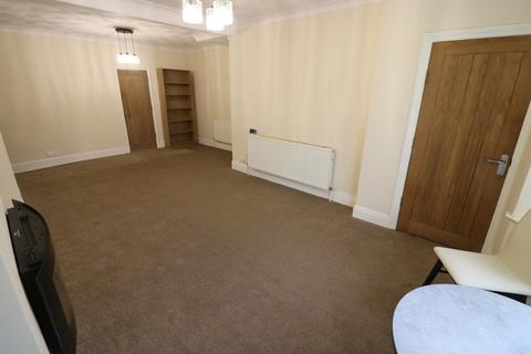 2 bedroom terraced house to rent, Campion Avenue, Hull