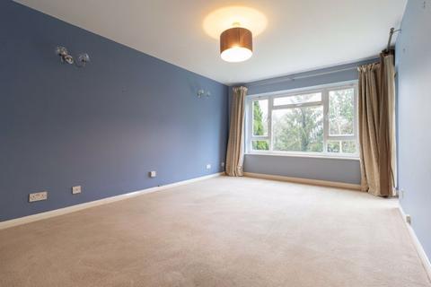 2 bedroom apartment for sale, Church Hill, Caterham