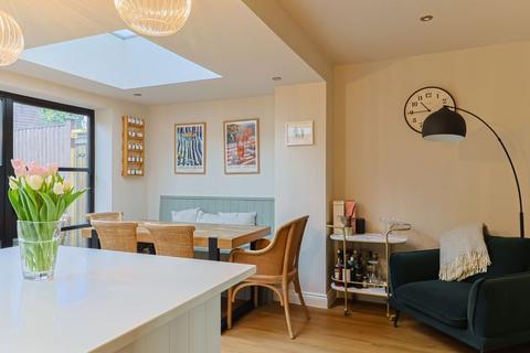 3, Greenview Bletchingley Road, Godstone, RH9 8LL