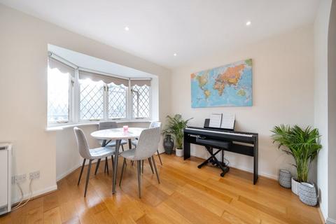 2 bedroom apartment for sale, 5 Parkview Road, New Eltham SE9