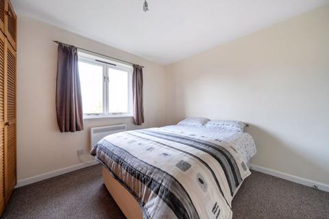 Flat 3, Links Court, 5 Parkview Road, New Eltham, London, SE9 3QP