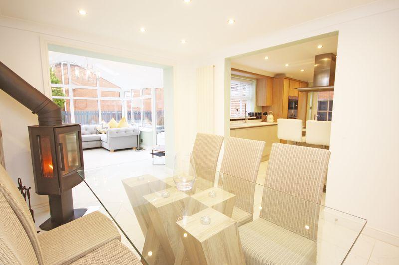 Dining to sun room