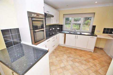 2 bedroom bungalow for sale, Mill Street, East Malling