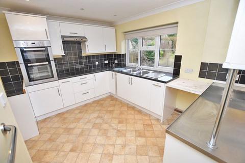 2 bedroom bungalow for sale, Mill Street, East Malling