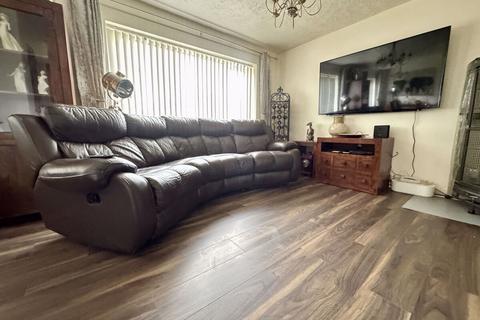 3 bedroom bungalow for sale, Cae Rhos, Holyhead, LL65