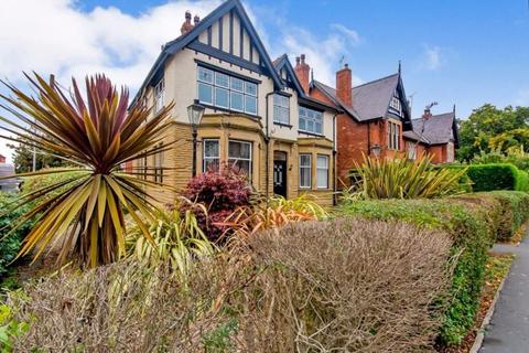 5 bedroom detached house for sale, Stone House, 18 Witham Road, Woodhall Spa