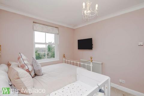 Flat 10, Stafford House Churchfields, Broxbourne, EN10 7JX