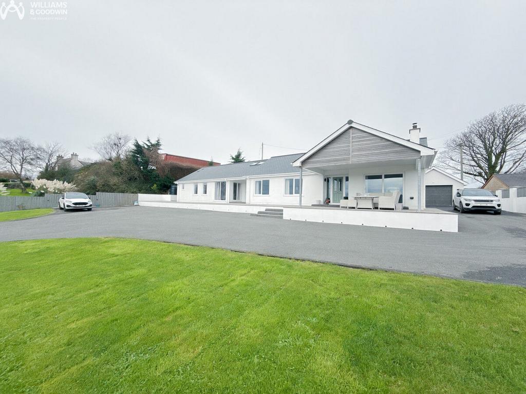 Llangristiolus, Bodorgan, LL62 4 bed bungalow - £750,000