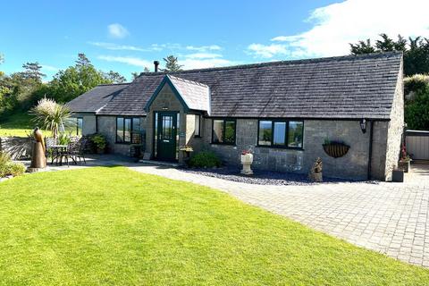 undefined, Llanallgo, Moelfre, Anglesey, LL72
