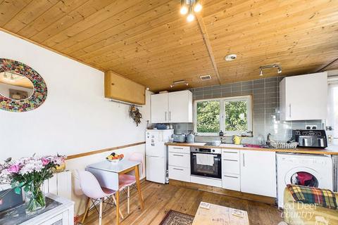 1 bedroom chalet for sale, Cleeve Park, Chapel Cleeve