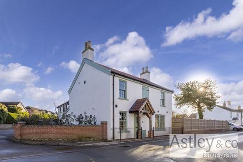 3 bedroom detached house for sale, North Road, Ormesby St Margaret, Great Yarmouth