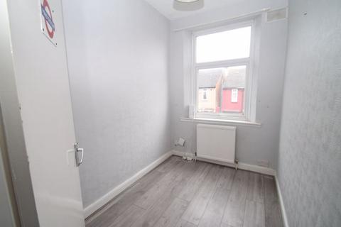 2 bedroom property for sale, Maybank Avenue, Wembley