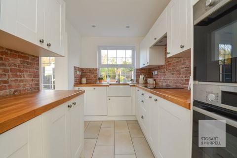 3 bedroom chalet for sale, Coast Road, Norwich NR12