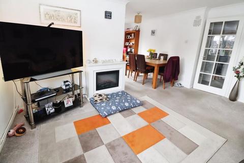 2 bedroom flat for sale, Campernell Close, Brightlingsea, CO7