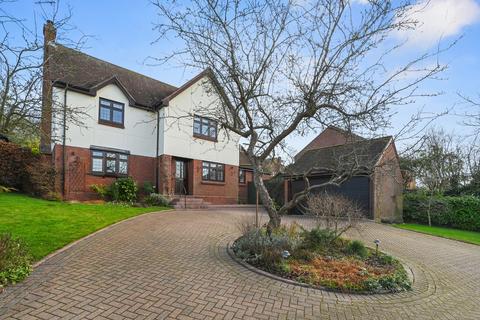 4 bedroom detached house for sale, Robinsbridge Road, Coggeshall