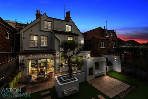 6 bedroom detached house for sale, Holland Road, Hove BN3