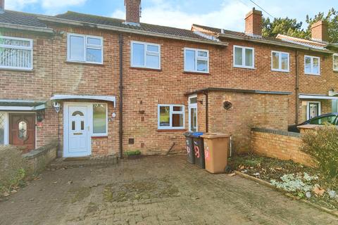 Queens Crescent, Kingsthorpe, NN2 7BQ