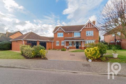 4 bedroom detached house for sale, Court Tree Drive, Sheerness ME12